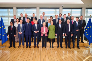 AVTOMOBILSKA INDUSTRIJA NADALJUJE STRATEŠKI DIALOG Z EU KOMISIJO