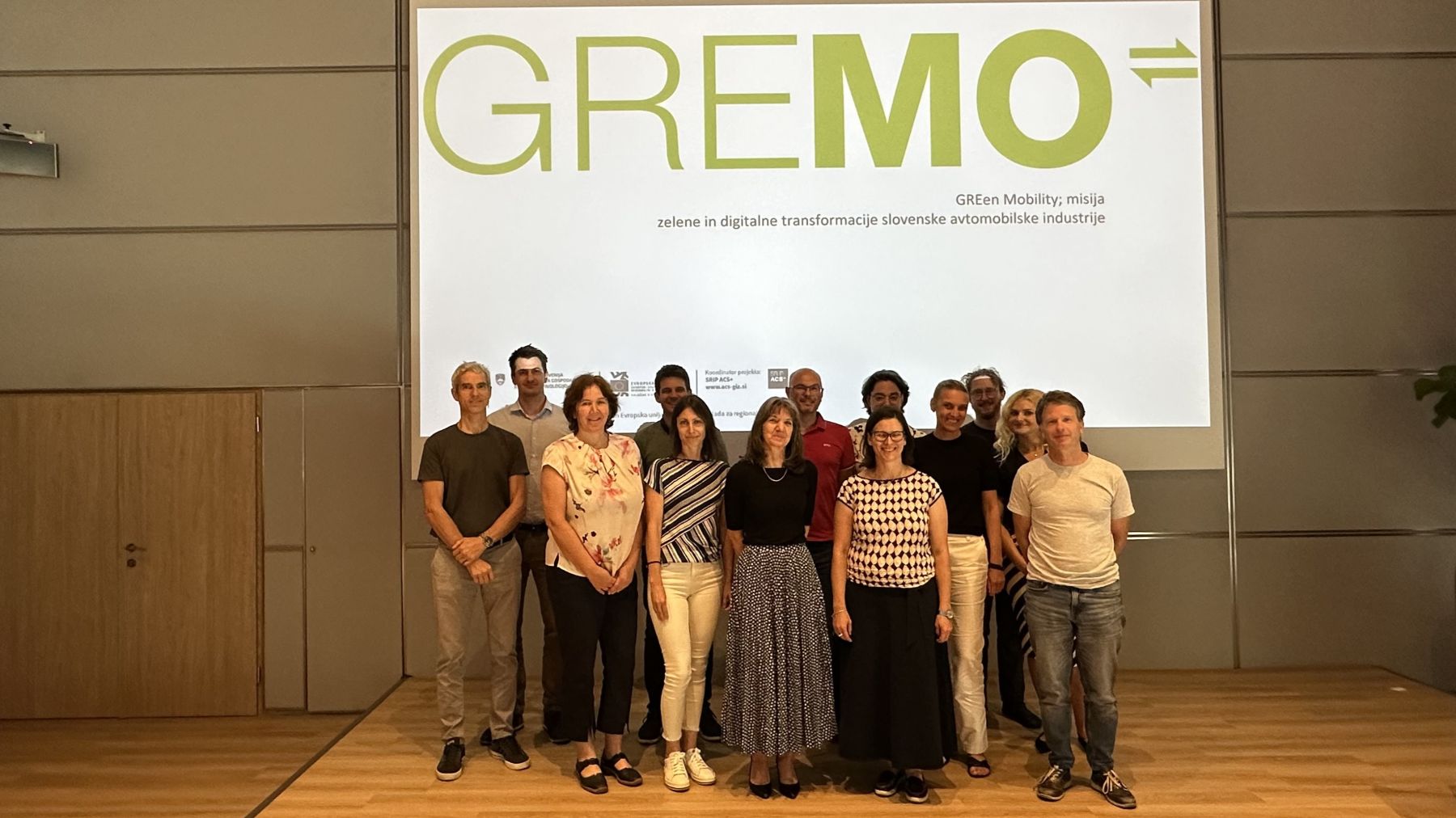 S PROJEKTOMA i- IN e-MOTION DO REŠITEV SODOBNE ELEKTROMOBILNOSTI